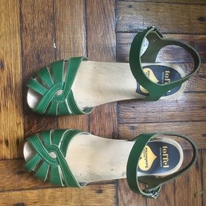 Green Swedish Hasbeen’s